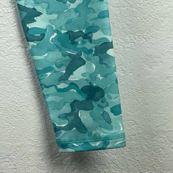 GLYDER Leggings Women's Sz XS High Power II H2O High Rise Cropped Camo Blue - Picture 6 of 10